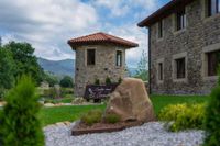 Complejo Rural El Cerradón+Entradas Parque de Cabárceno 1 día con telecabina