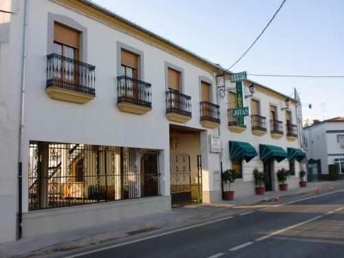 Hostal las Tres Jotas 2