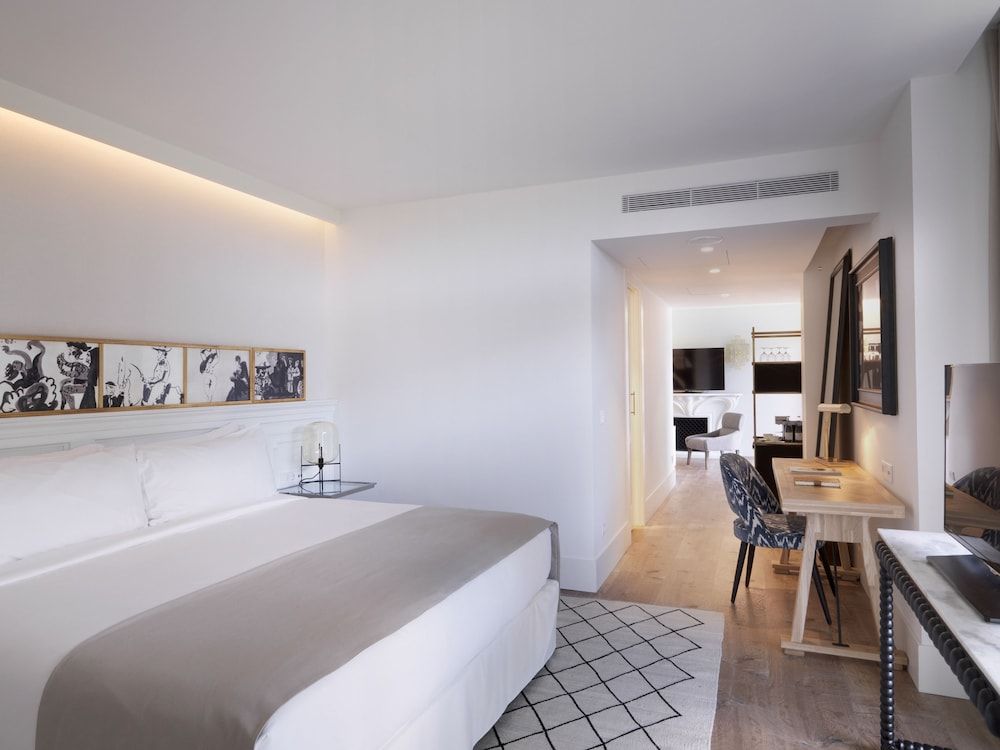 Hotel Camiral - The Leading Hotels of the World 3