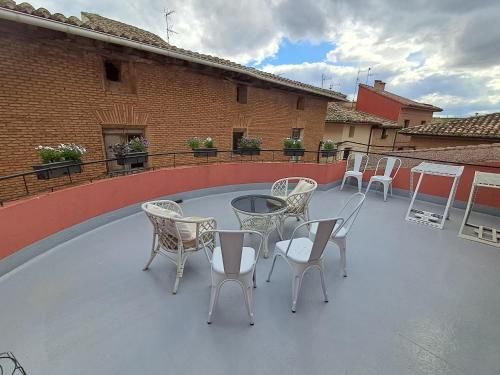 ALBERGUE CASA ARQUEÑA sólo peregrinos con credenciales 2