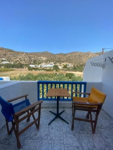 Deep Blue Rooms & Apartments 3