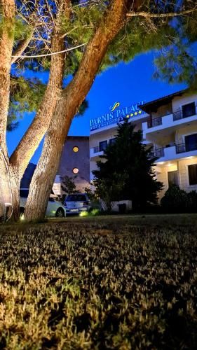 PARNIS PALACE Hotel Suites 4 étoiles à Acharnes