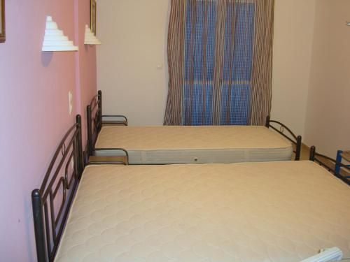 Marousi Rooms 2