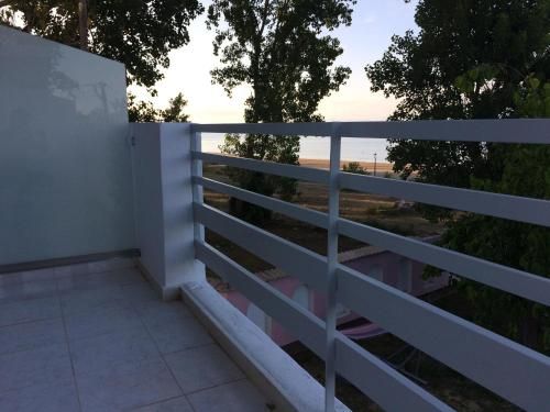 Hebes on the beach 3