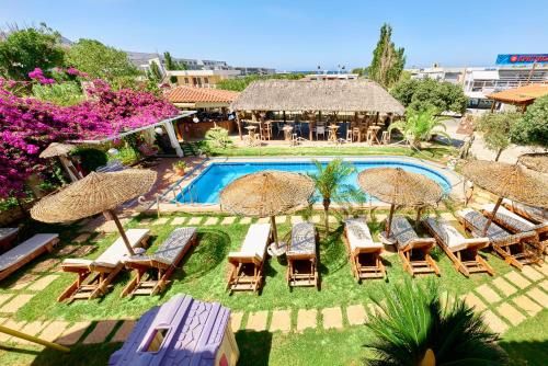 Villa Gereoudis SeaView Apartments-Pool & Bar 3
