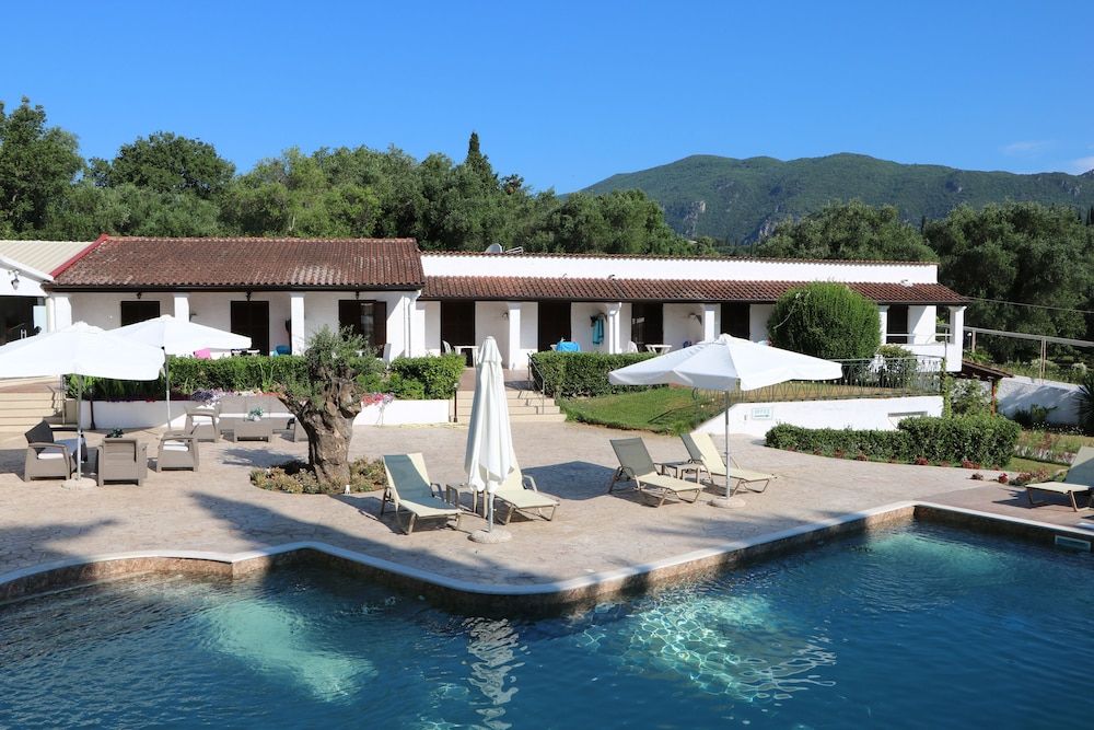 Summer Wine Friendly Resort -1 stelle a Ipsos