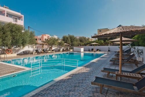 Regina Studios & Hotel 2