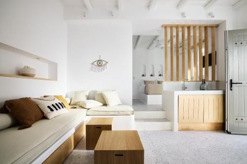 Wise Luxury Suites 3