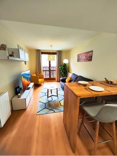 Apartamento Punta Escarra 3 estrelas em Escarrilla