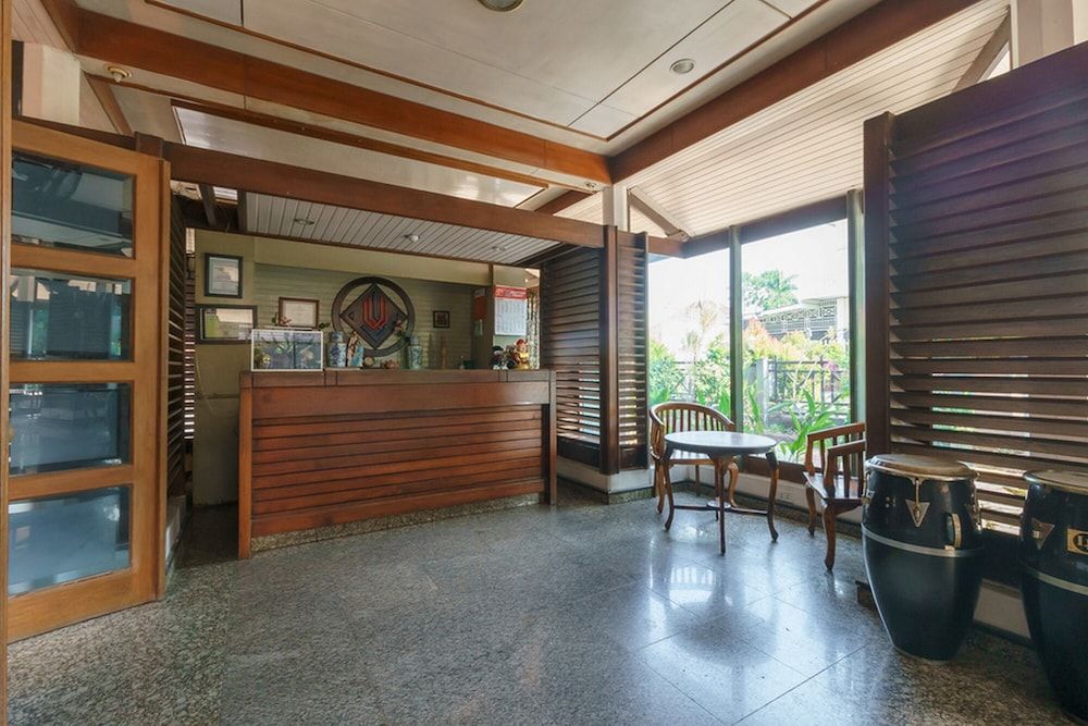 RedDoorz near Transmart Pangkal Pinang 2