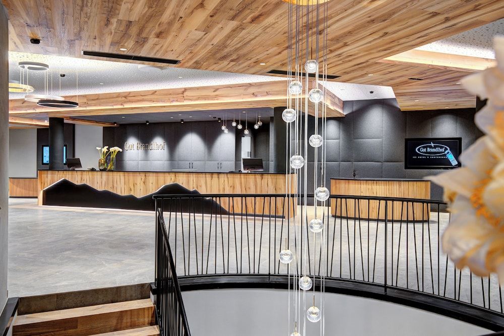 Hotel Gut Brandlhof 2