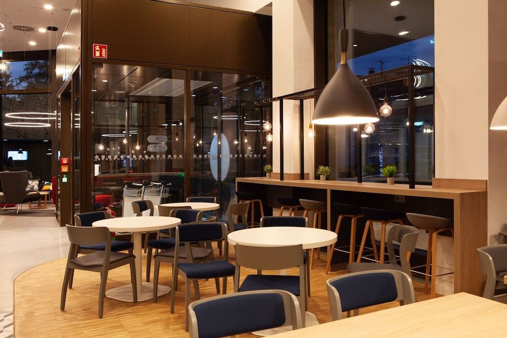 Holiday Inn Express & Suites Monheim Am Rhein by IHG 2