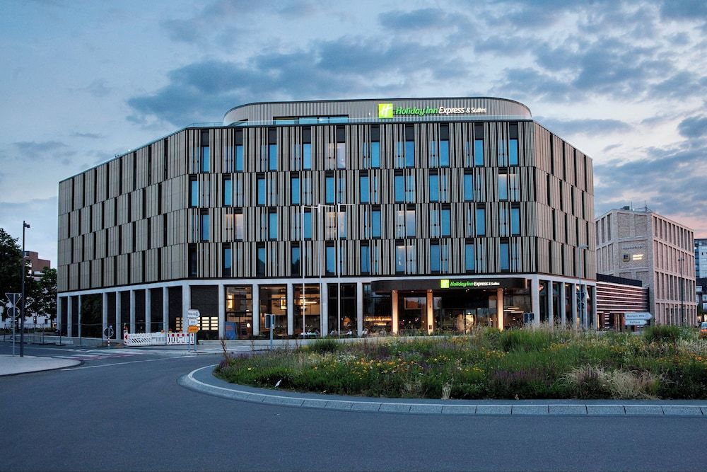 Holiday Inn Express & Suites Monheim Am Rhein by IHG 1