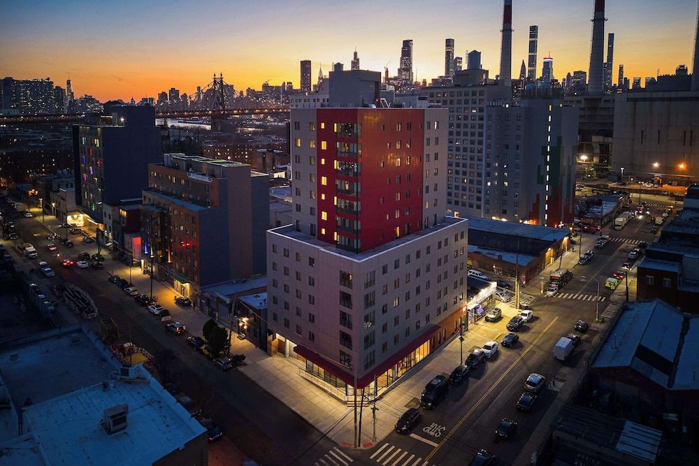 The Nedia, BW Signature Collection 1