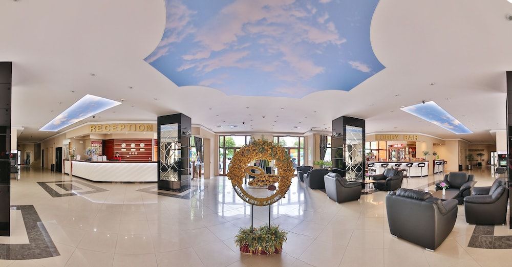 Prestige Hotel and Aquapark 2
