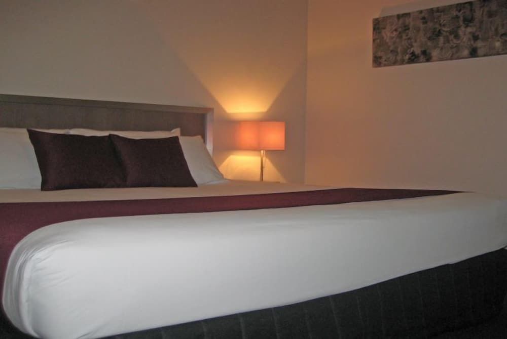 Johnson Road Motel 3