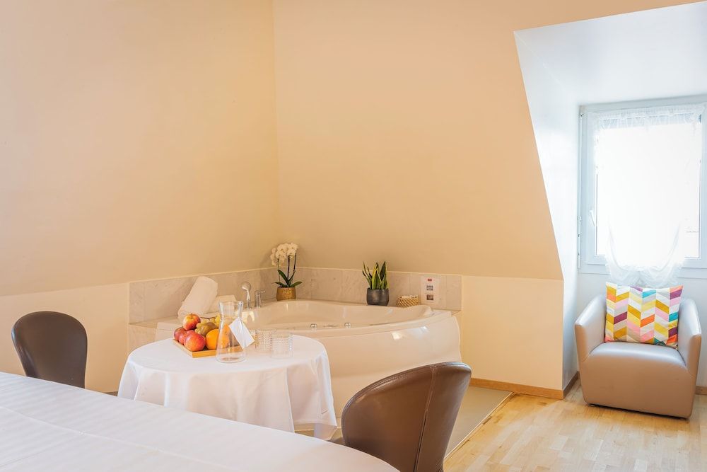 Hôtel du Cheval Blanc - City Center 3