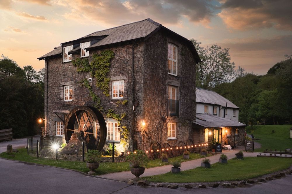 The Turtley Corn Mill -1 estrellas en South Brent