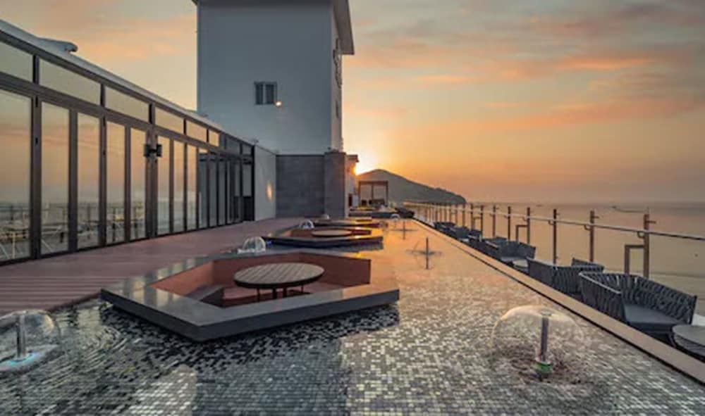Stubborn Hotel -1 estrellas en Geoje