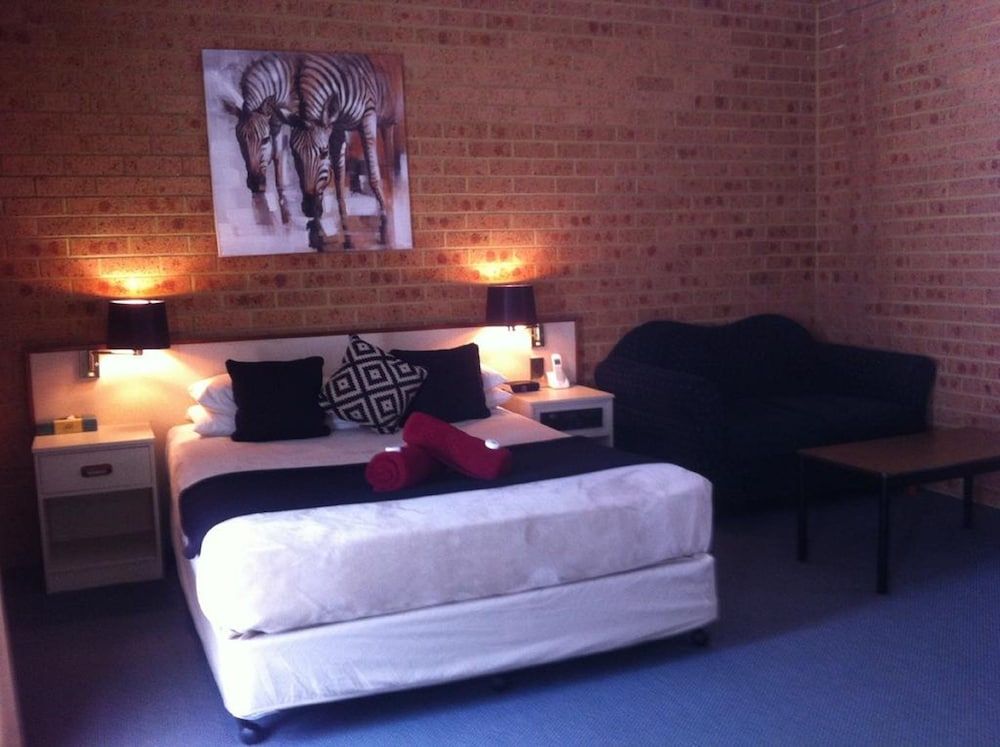 Elsinor Motor Lodge 1