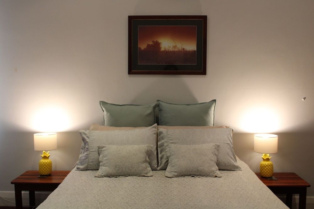 Vineyard Cottage at Upper Reach Winery 3