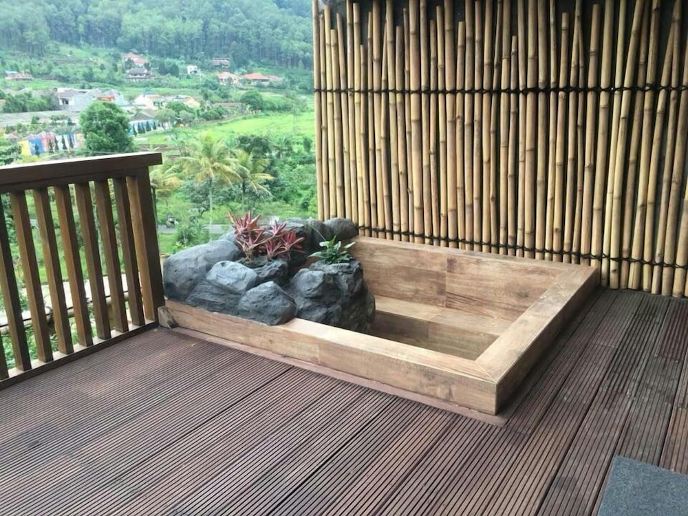 The Onsen Hot Spring Resort 3