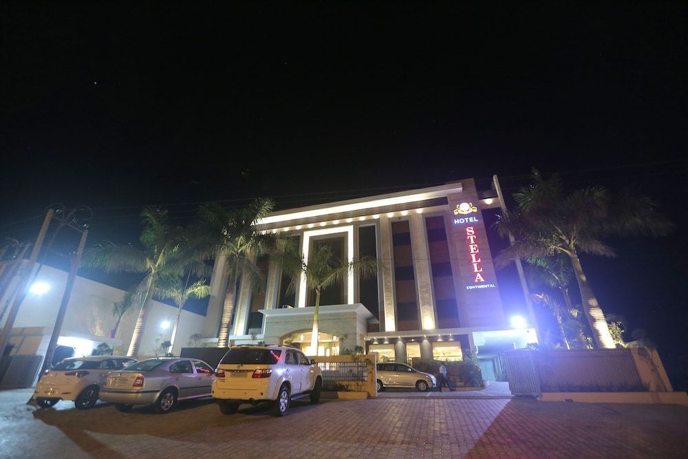 Hotel Stella Continental 3 estrellas en Phagwāra