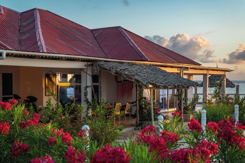 Coral Cliff Villas 4 estrellas en Makunduchi