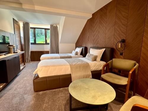 Hôtel Restaurant & Spa Les Planets 3