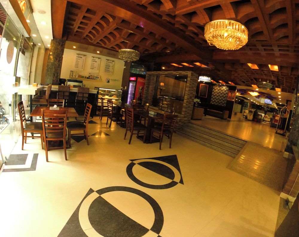 Yatri Suites and Spa 2