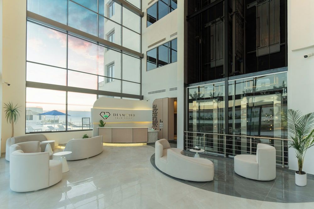 Diamond Palm Hotel & Resort 3