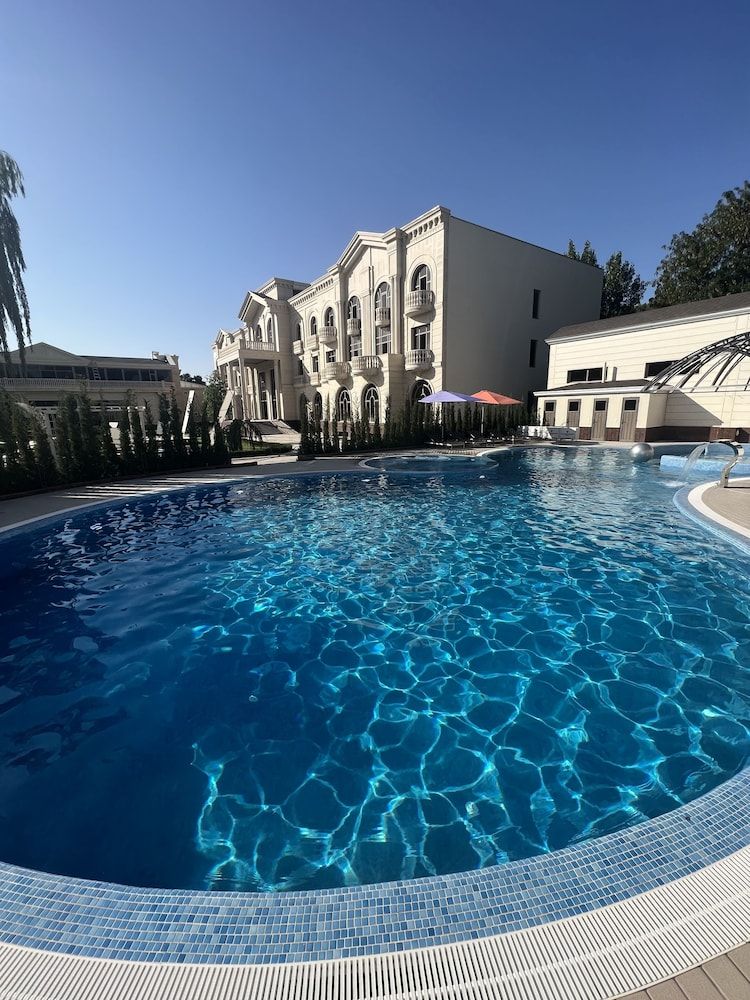 ZARAFSHON PARKSIDE HOTEL 5 étoiles à Samarcande