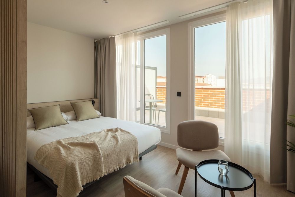 Líbere Pamplona Universidad -1 estrelas em Pamplona