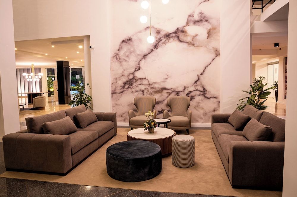 Eurobuilding Tama San Cristobal 2