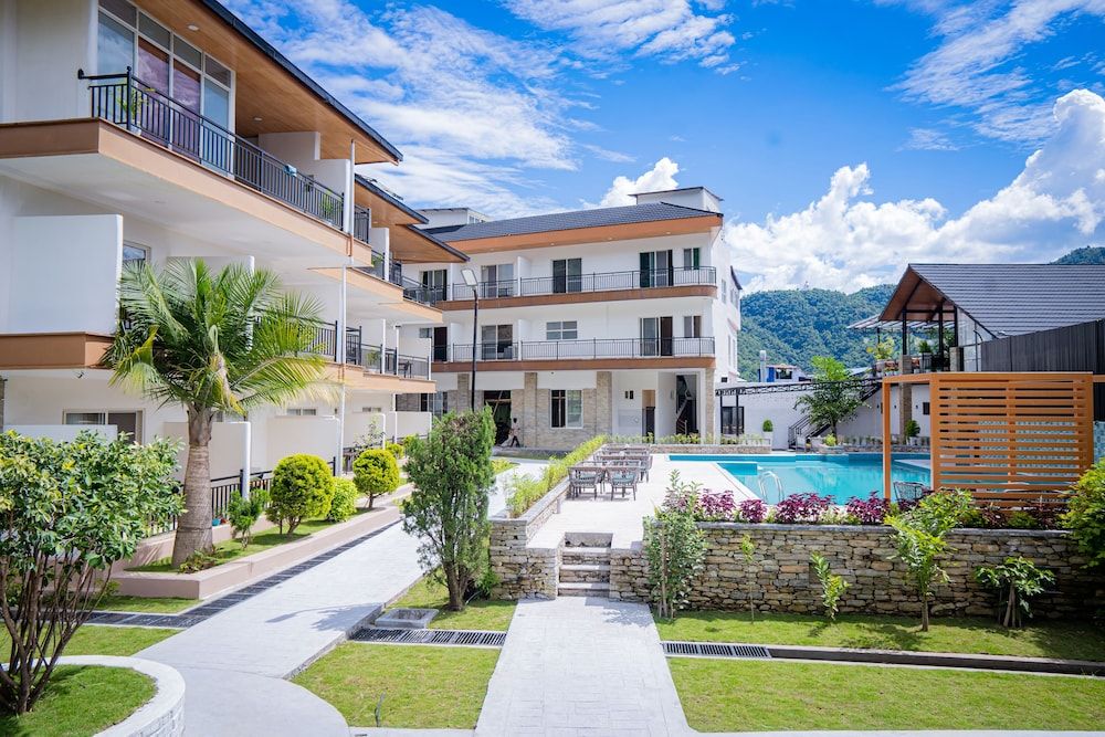MAJESTIC LAKE FRONT HOTEL & SUITES 4 estrelas em Pokhara
