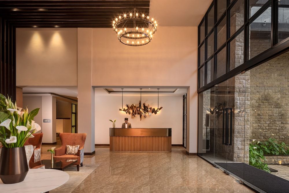 The Golden Ridge Hotel 2