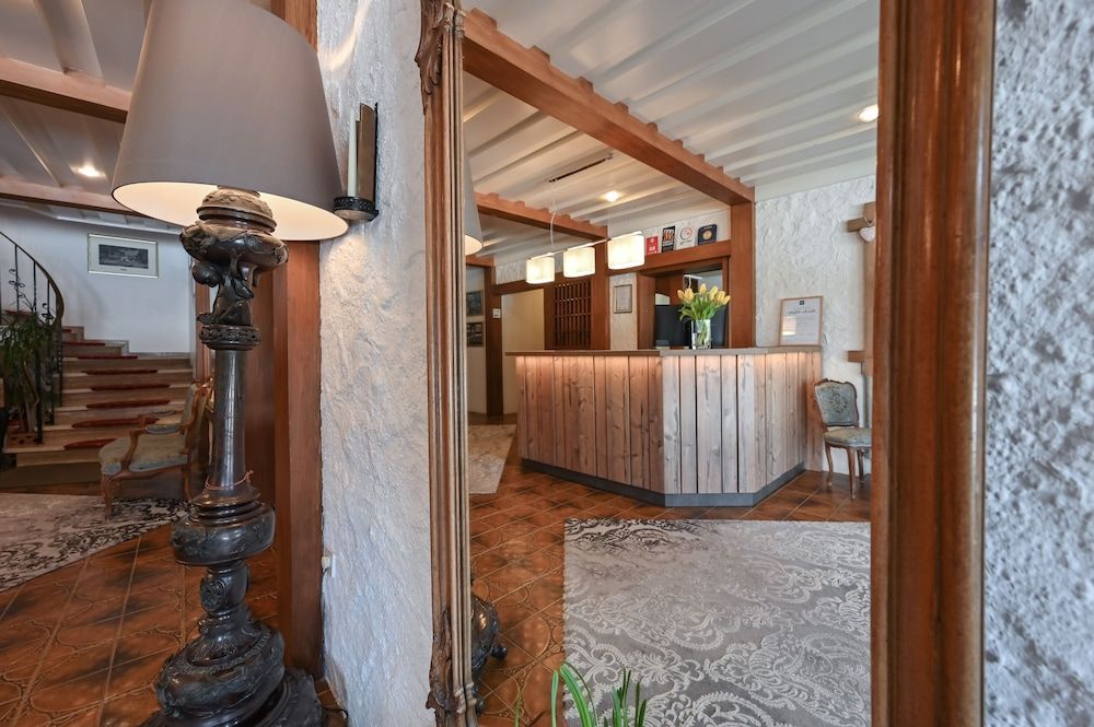 RUCHTI'S (MIN STAY) 2