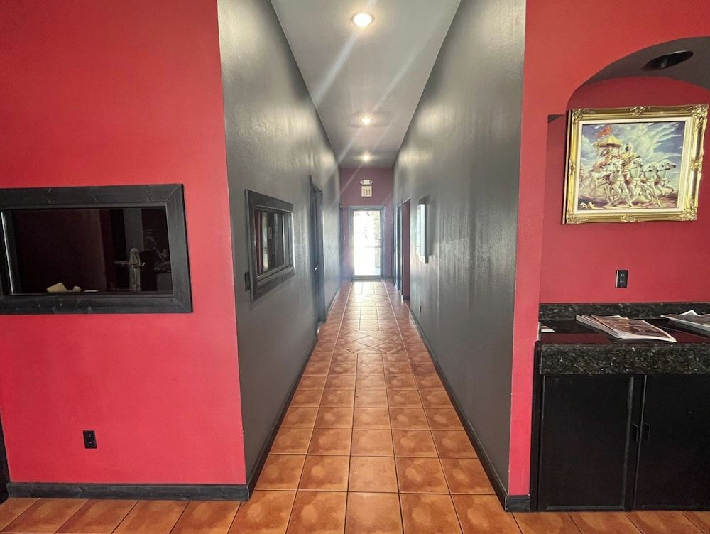 La Posada Inn By OYO Brownsville 2