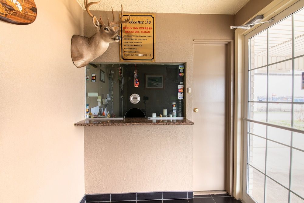 OYO Hotel Decatur TX Hwy 287 Northwest 2