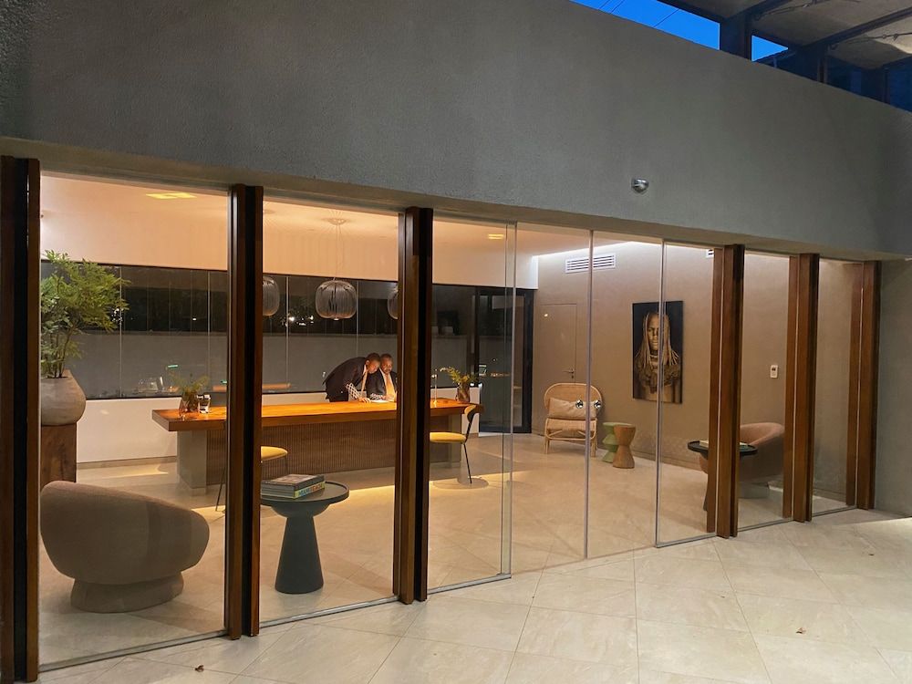 Le Petit Village Hotel & Spa 2