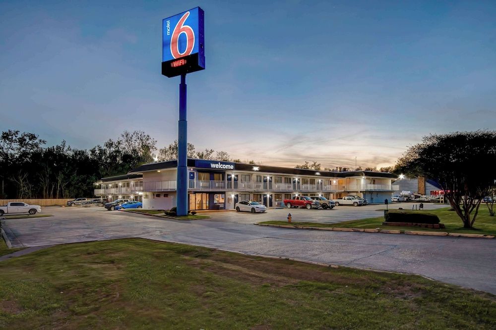 Motel 6 Port Allen, LA - Baton Rouge 2 estrelas em Port Allen