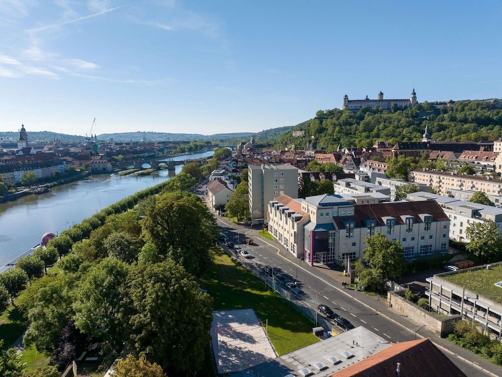 Mercure Hotel Wuerzburg Am Mainufer 3 estrelas em Würzburg
