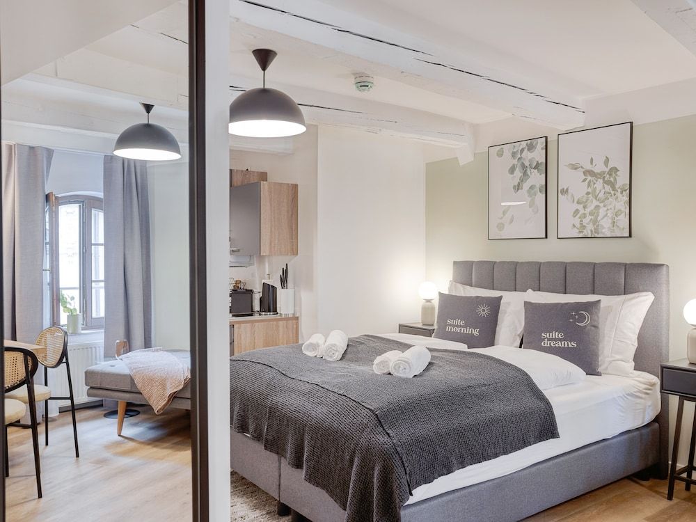 Limehome Zwickau Hauptmarkt -1 stelle a Zwickau