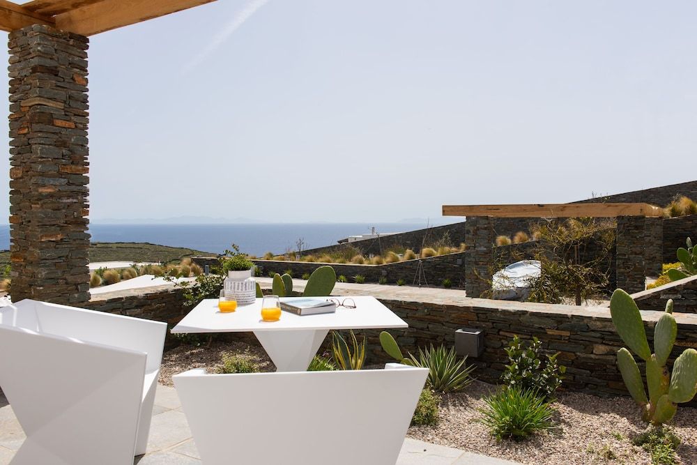 Elements Sifnos Boutique 2