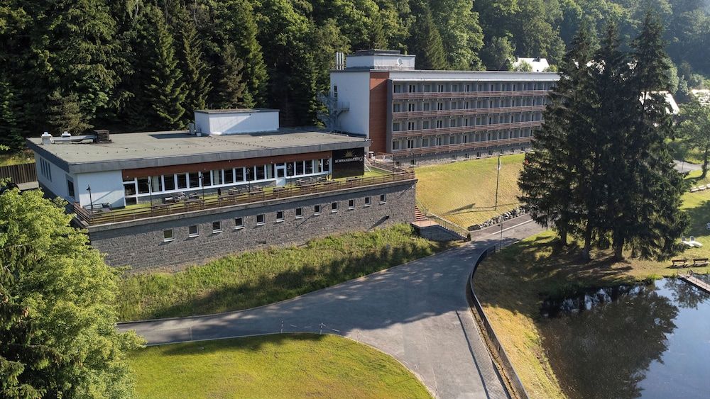 Hotel Schwarzbachtal 4 estrelas em Erlbach