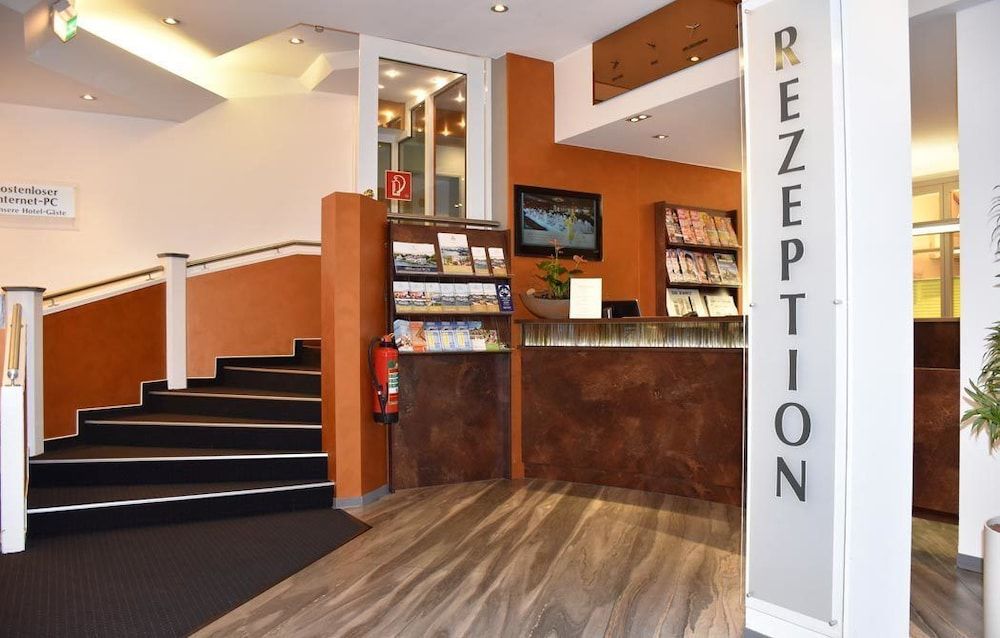 Seehotel FÔøΩhrhaus 3