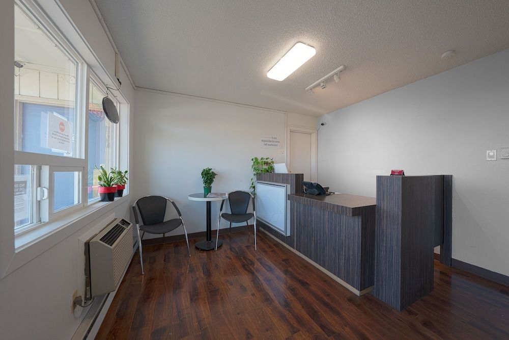 OYO Hotel St. Helens, OR 3