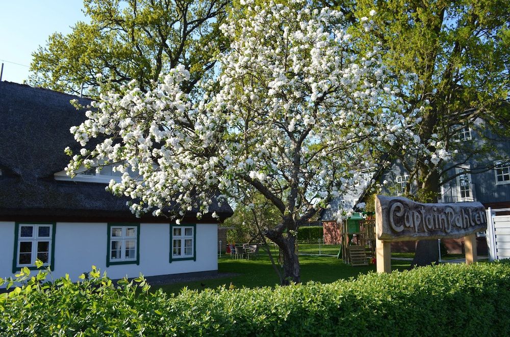 Captain Pahlen Ferienanlage -1 estrelas em Zingst