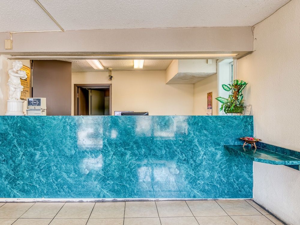 OYO Hotel Jackson North I-55 3