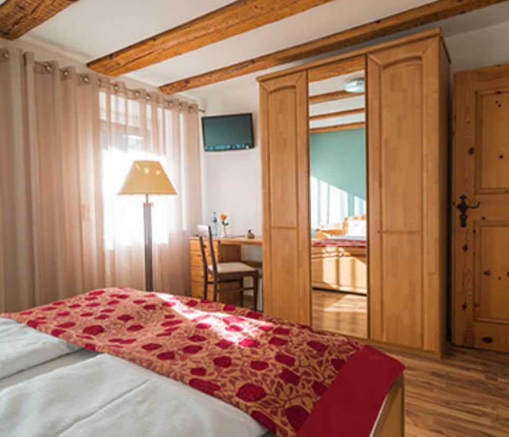 Wellnesshotel und Restaurant Hexenschopf 2